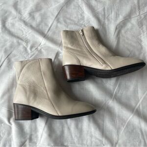 Naot heeled boot size 7